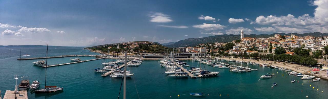 Rocky Beach Rooms โนวีวีโนดอลสกี ภายนอก รูปภาพ